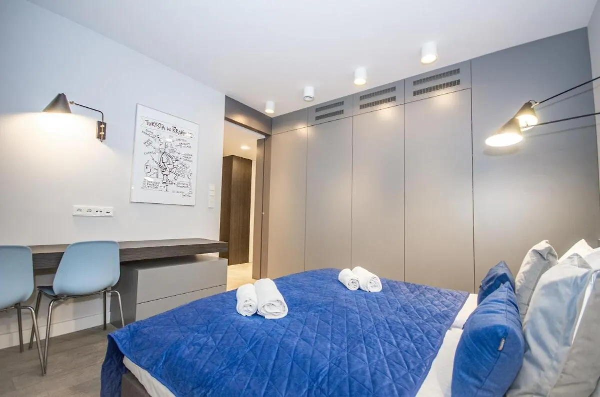Family Apartment With 2 Bedrooms, Huge Balcony, Free Parking, 10 Minutes Walk To Main Square And Kazimierz District Krakau 0*,