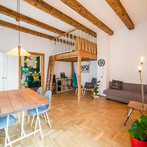 Przepiękny W Sercu Starego Miasta Apartament