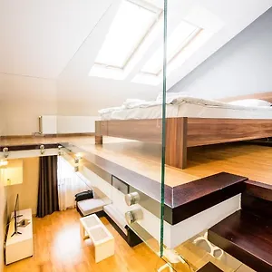 Apartment Radziwillowska Old Town Deluxe Wawelofts, Krakau