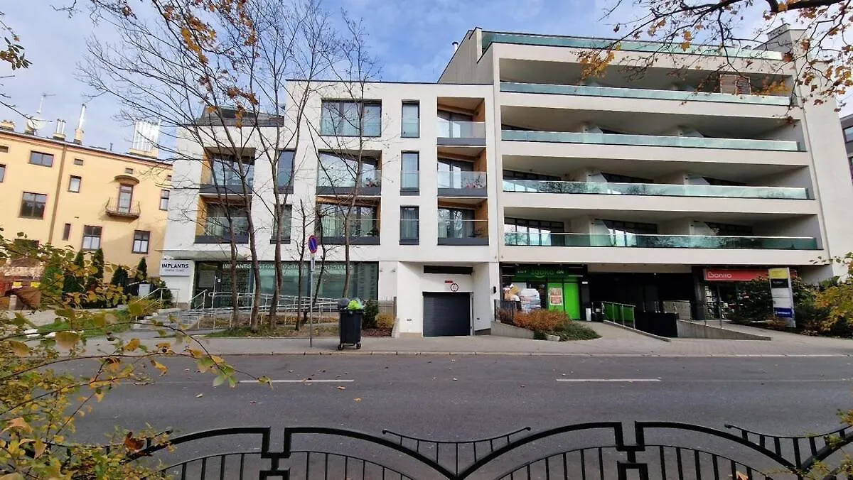 Family Apartment With 2 Bedrooms, Huge Balcony, Free Parking, 10 Minutes Walk To Main Square And Kazimierz District Krakow